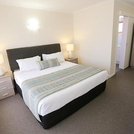 Seven Pines Motor Inn Милдура Стая снимка