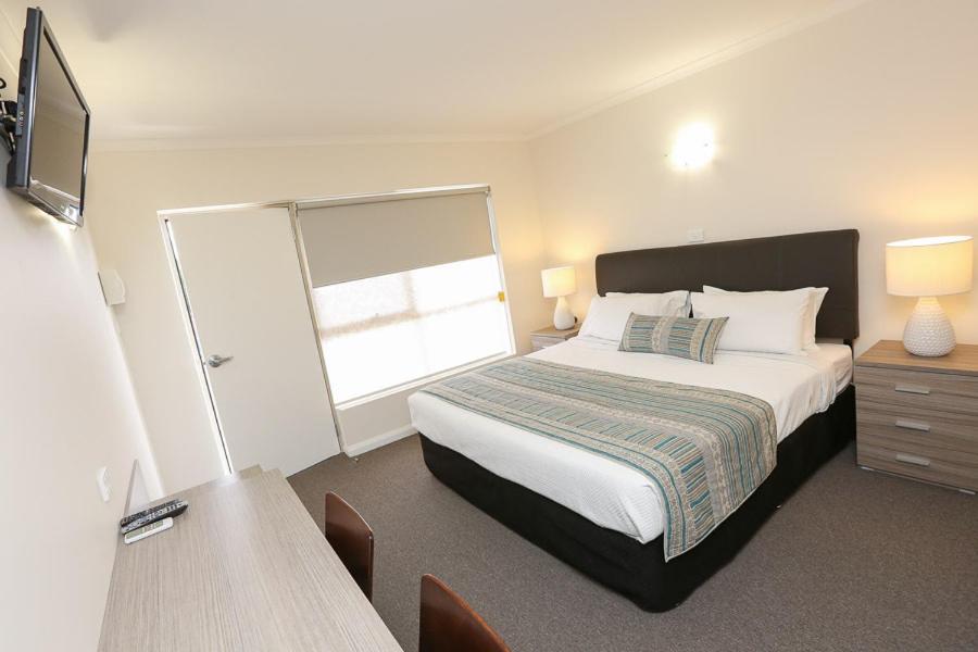 Seven Pines Motor Inn Милдура Стая снимка