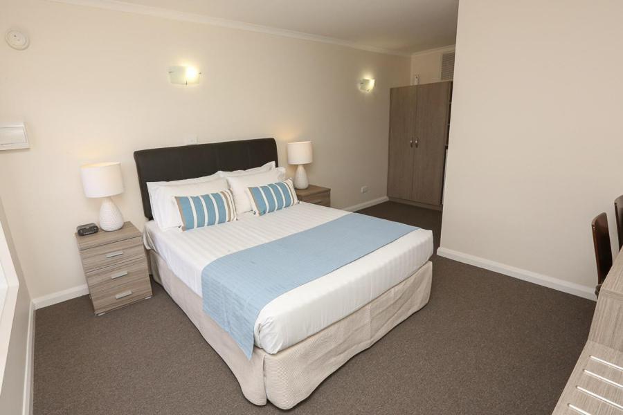 Seven Pines Motor Inn Милдура Стая снимка