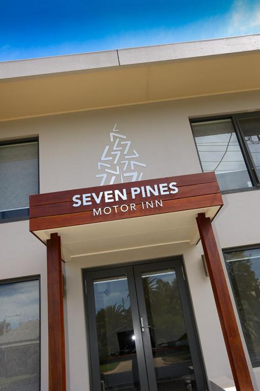 Seven Pines Motor Inn Милдура Екстериор снимка