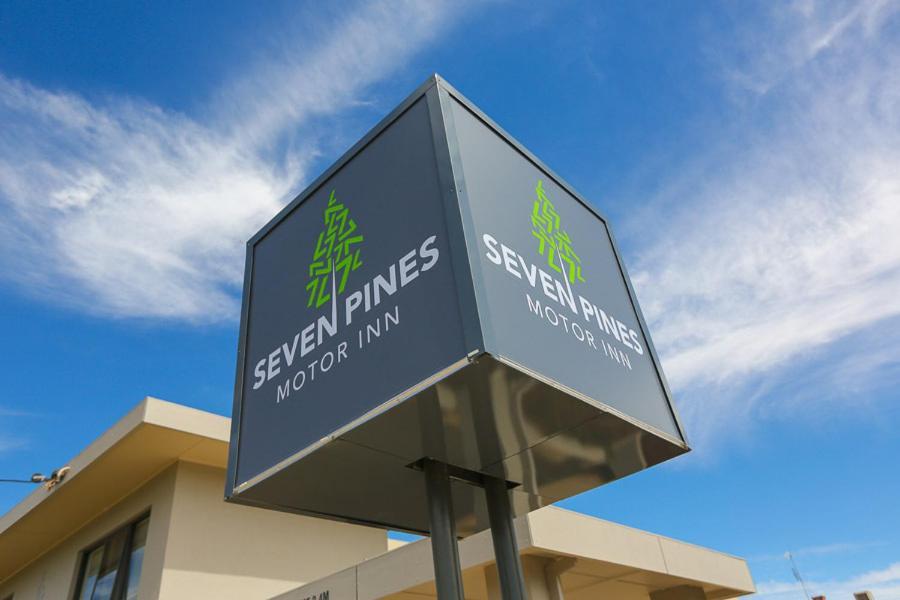 Seven Pines Motor Inn Милдура Екстериор снимка