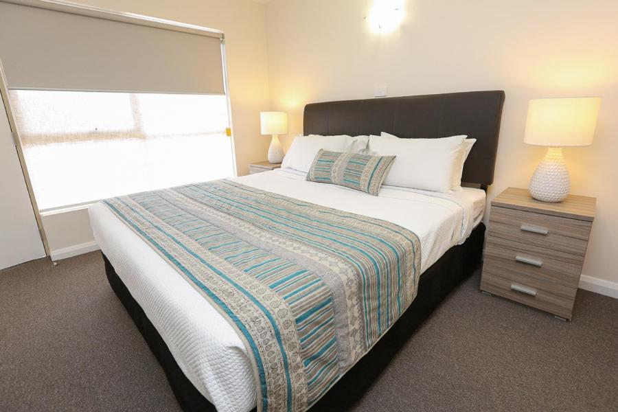 Seven Pines Motor Inn Милдура Стая снимка